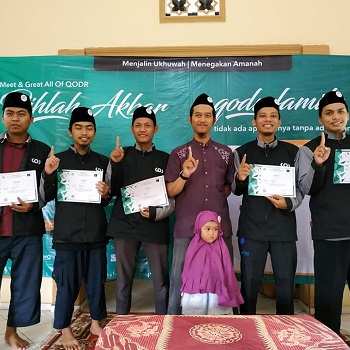 Wisuda Santri